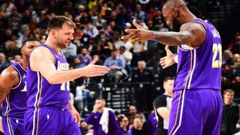 火箭错失良机，杜兰特受伤离场，太阳距最佳阵容仅剩三场差距