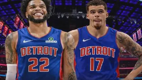 步行者常规赛击败骑士，比分135-126，三分狂潮刷新纪录，四人得分20+！